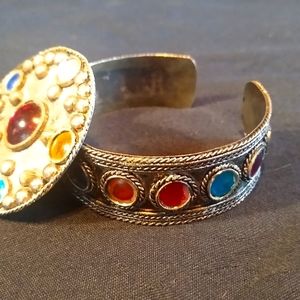 Fashion folk art jeweled bracelet and pendant